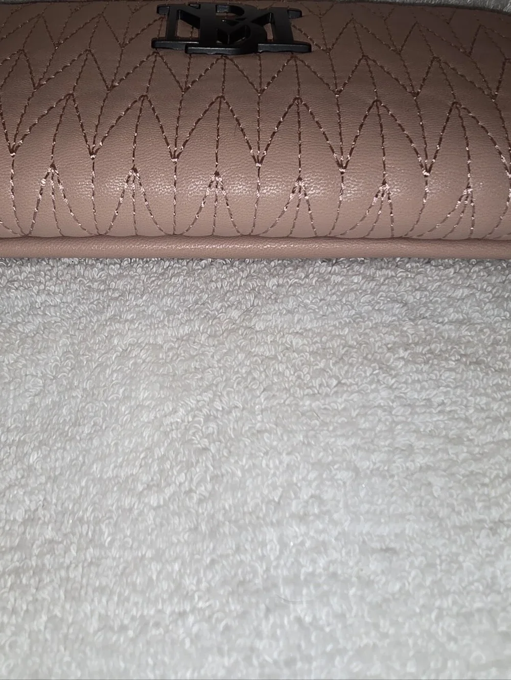 Badgley Mischka Pink Vegan Leather Geometric Quilted Wristlet Wallet NWT